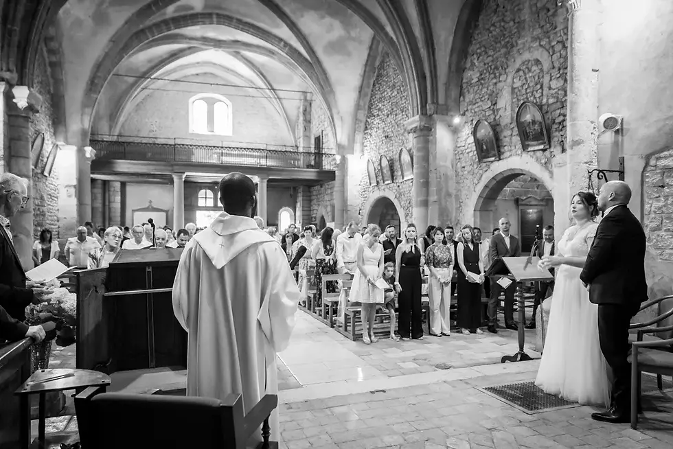 Photographe mariage Savoie – cérémonie religieuse émouvante église Yenne