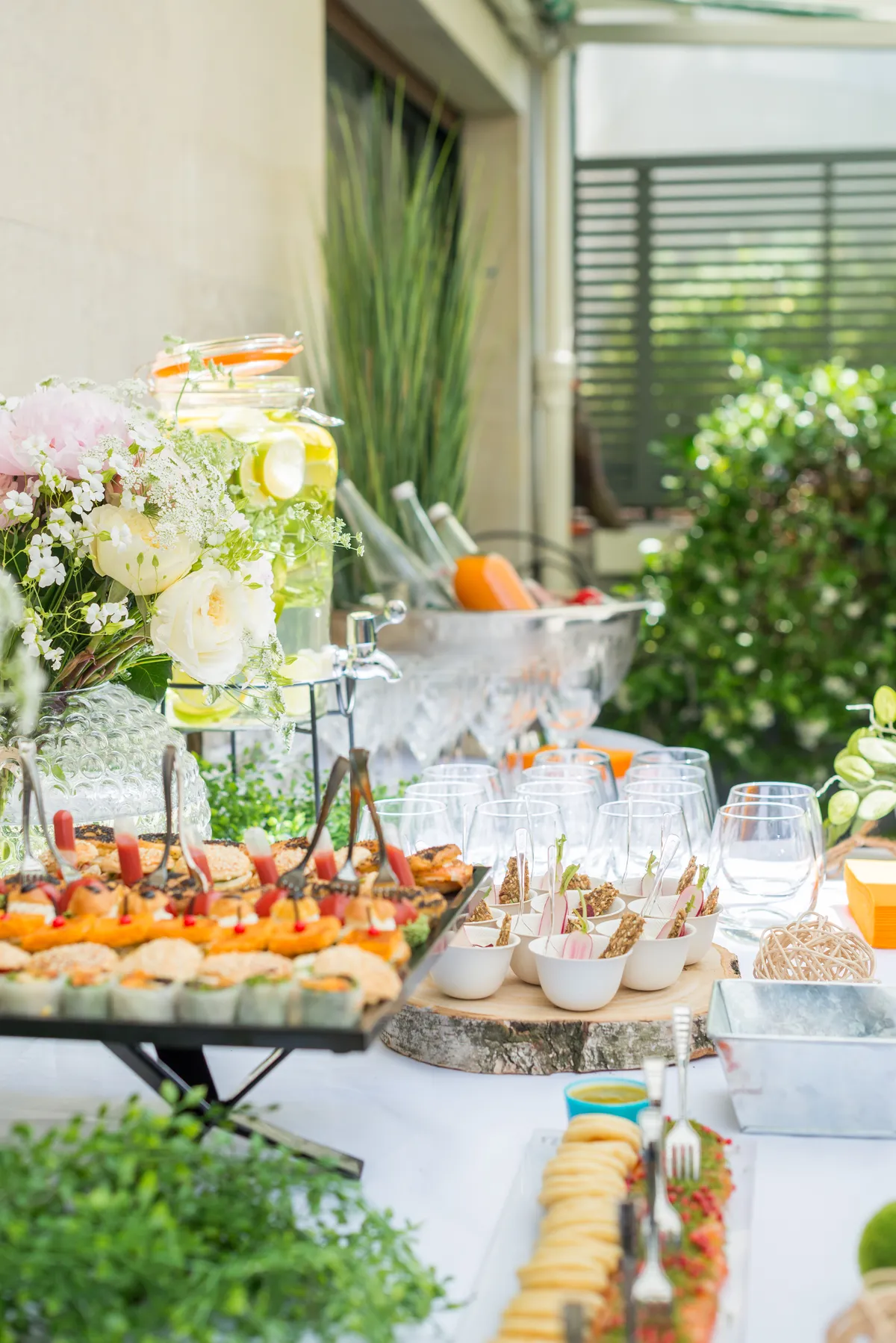 Photo mariage Annecy – cocktail vin d'honneur mariage élégant