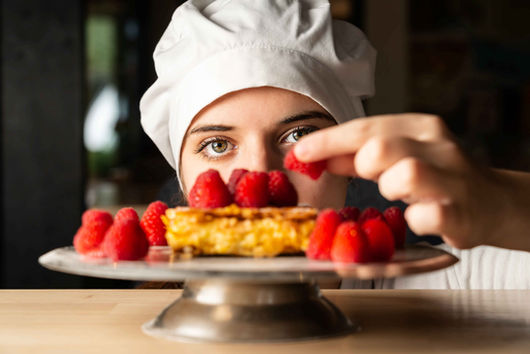 Mise en valeur d’un dessert réalisé par un chef en Savoie