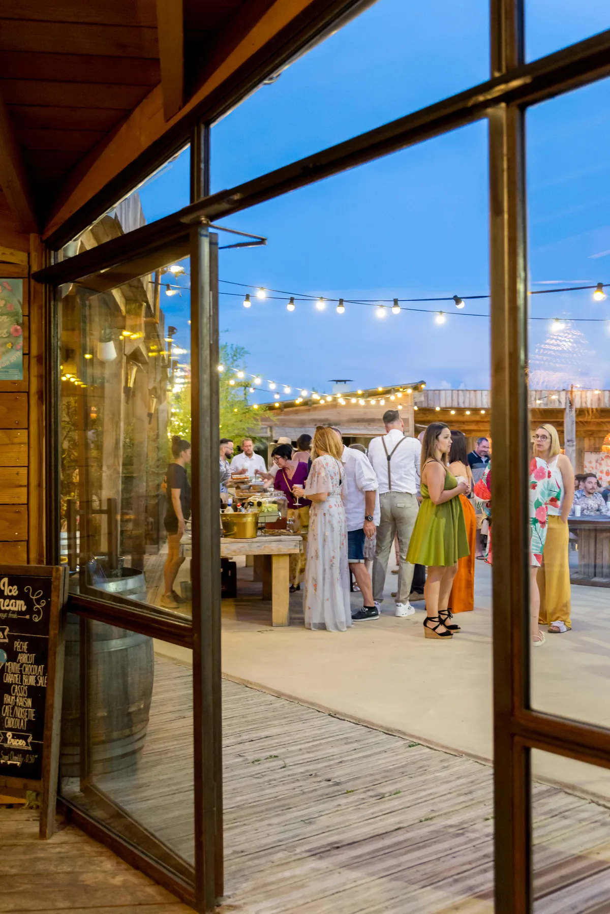 Photo mariage – soirée mariage tombée nuit domaine Provence