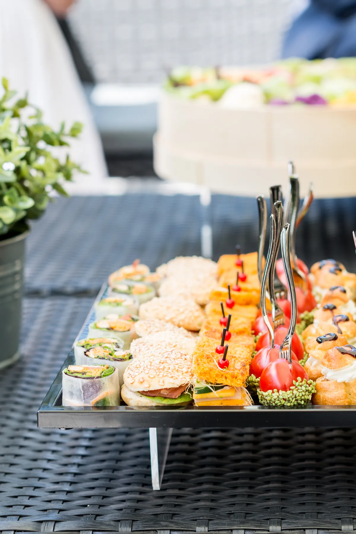 Photo mariage Haute-Savoie – pièces salées cocktail mariage élégant