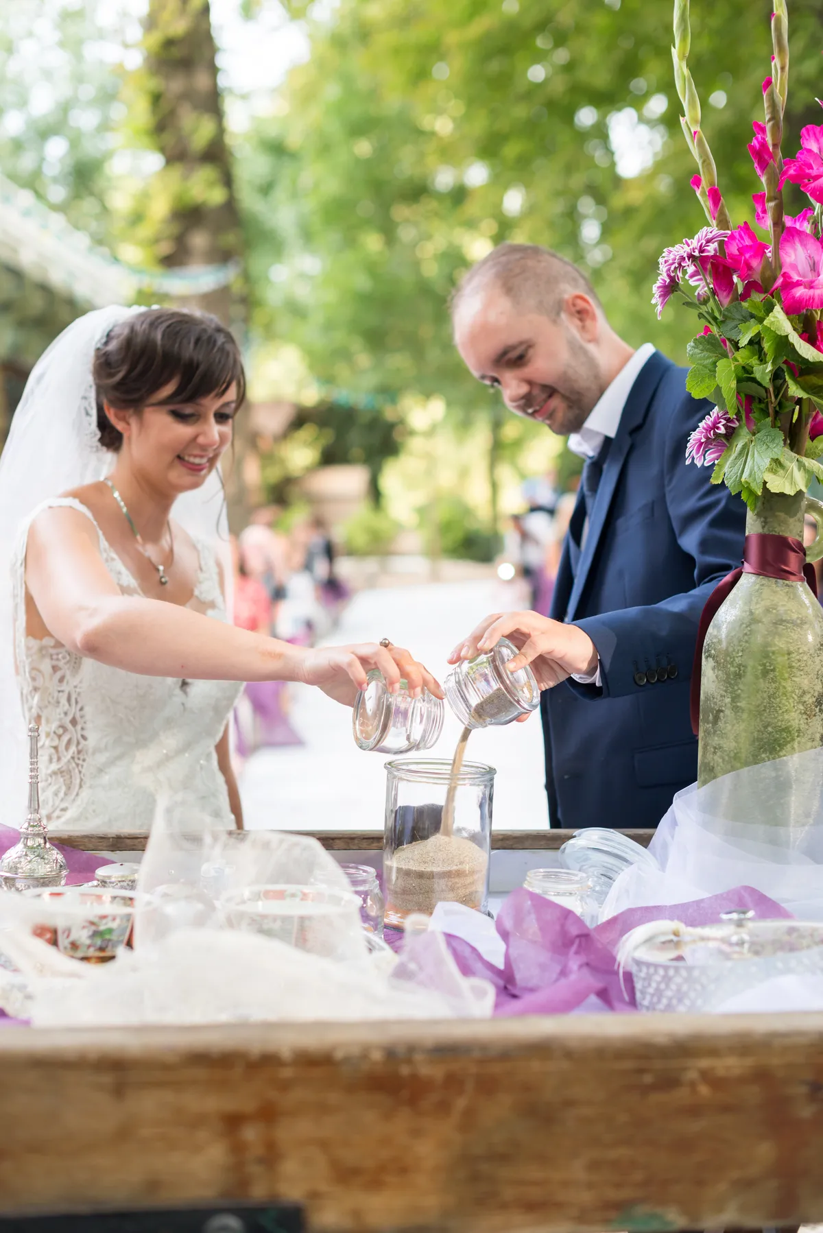 Photo mariage Savoie – rituel mariés cérémonie laïque émotion