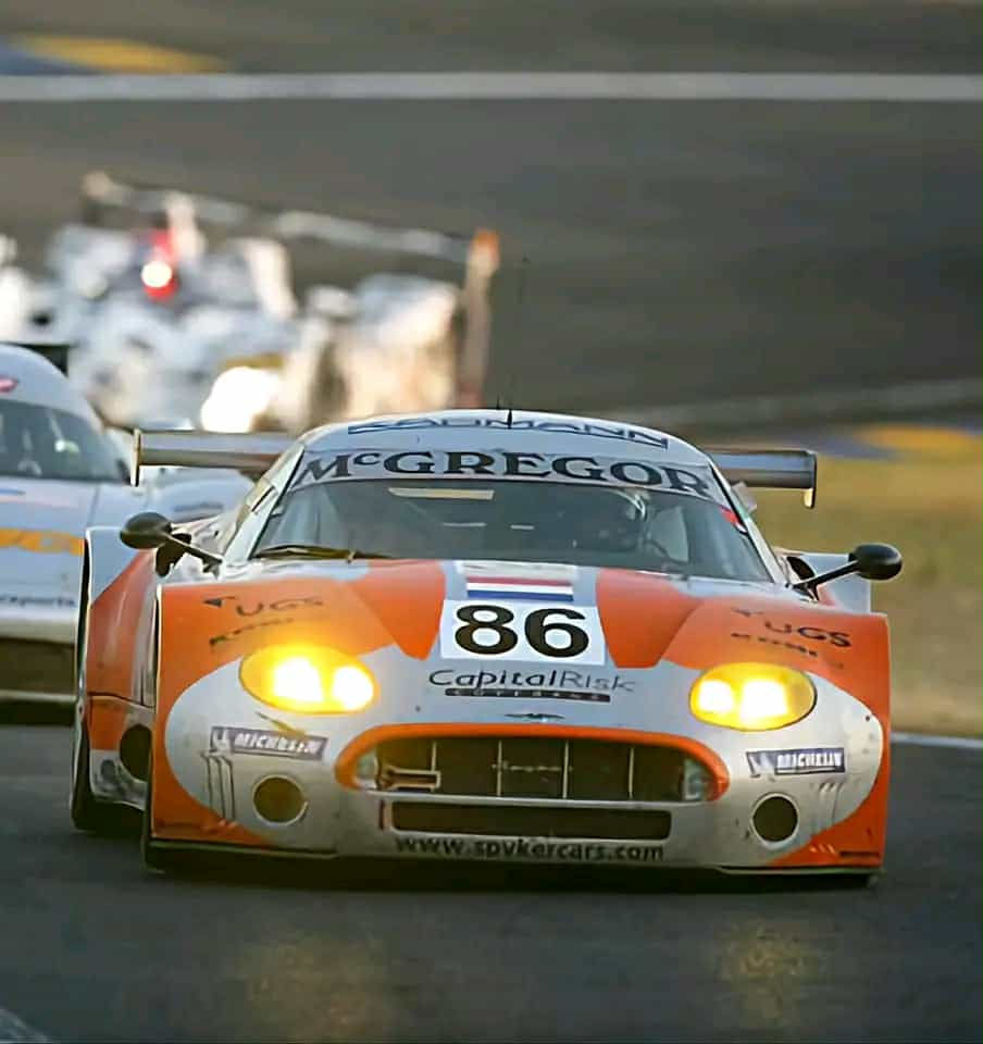 Une prestation stupéfiante de la #86! Cela continuera encore durant la nuit. (©groupe "Ici les 24h du Mans")