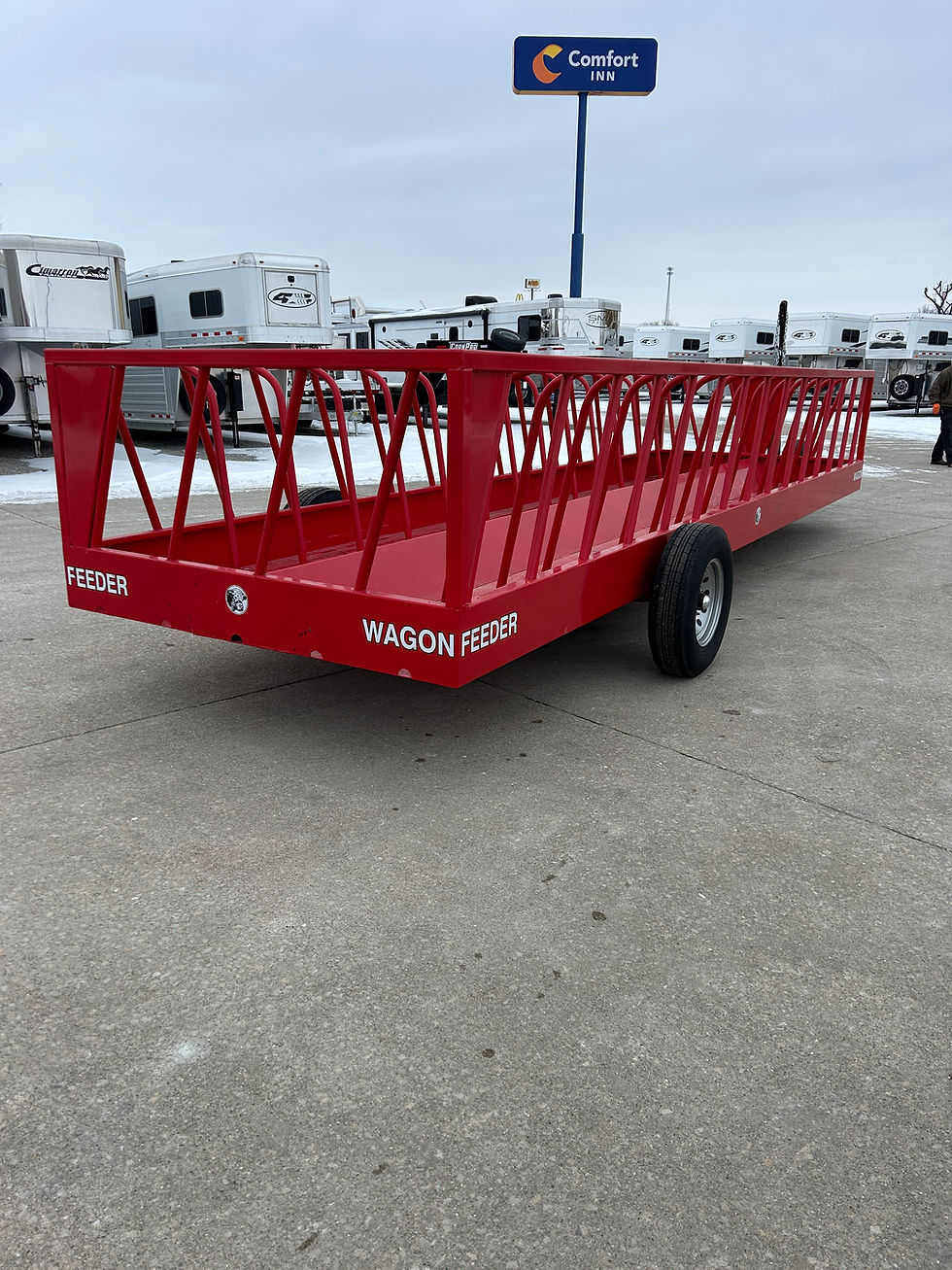 Thumbnail: Industrias America 24′ 82R Hay Feeder Wagon