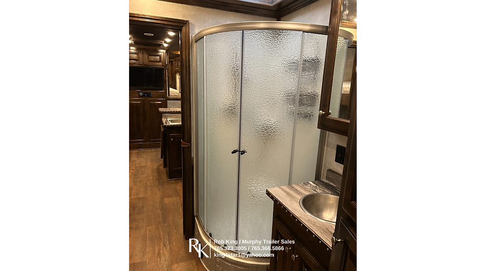 Thumbnail: 2019 Sooner Trailers 34' 4 Horse Slant Gooseneck w/ Bunkbeds