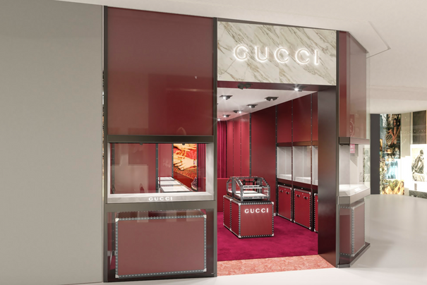 Gucci front