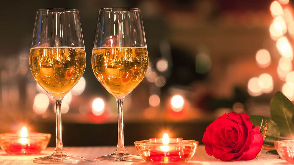 Valentine-Decoration-for-restaurant-12.jpg