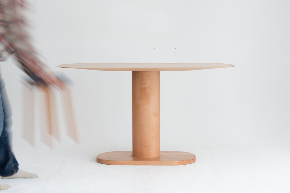 Arcadia table