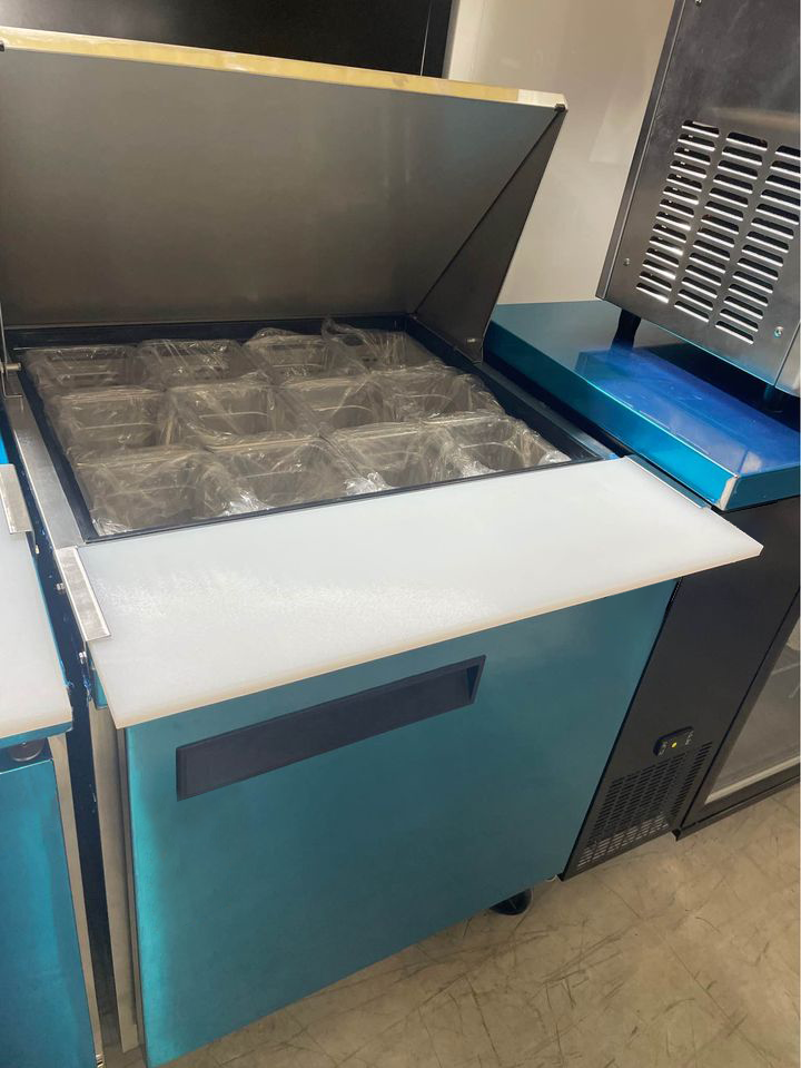 Miniature : DSP29-8-S1 29" Refrigerated Sandwich Prep Table 8 1/6 Pan Capacity