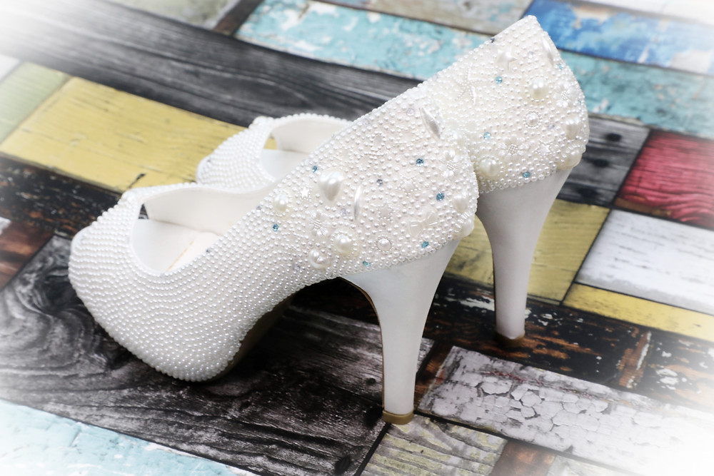 wedding shoes with pearls