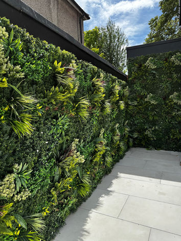 Green grassy wall decoration