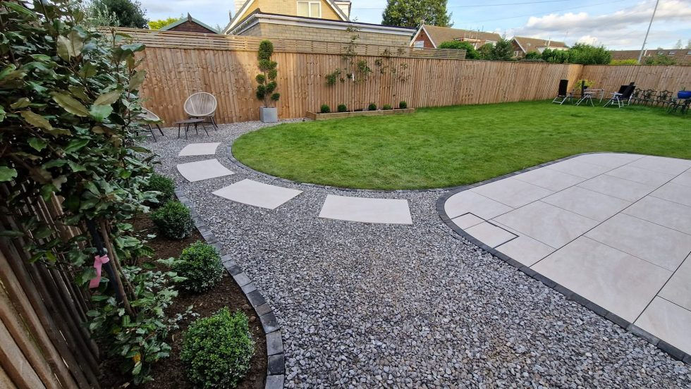 What Are The Things To Keep In Mind While Looking For Fencing Services In Hull?