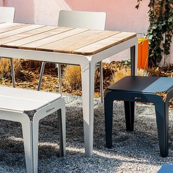 outdoor dining furniture