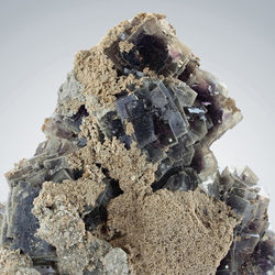 WE 22-10, 9.5 x 8 x 4.5 cm(4)