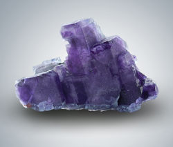 WE 20-4, 6.5 x 4.5 x 2.9 cm(2)