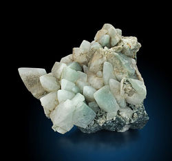 K1024_DI 4-02, 17.8 x 15.5 x 8.3 cm