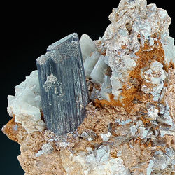 MU 1-1, 5.2 x 3.7 x 3.5 cm(3)