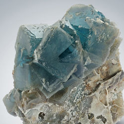 WE 17-8, 9.8 x 9.8 x 4.5 cm(5)