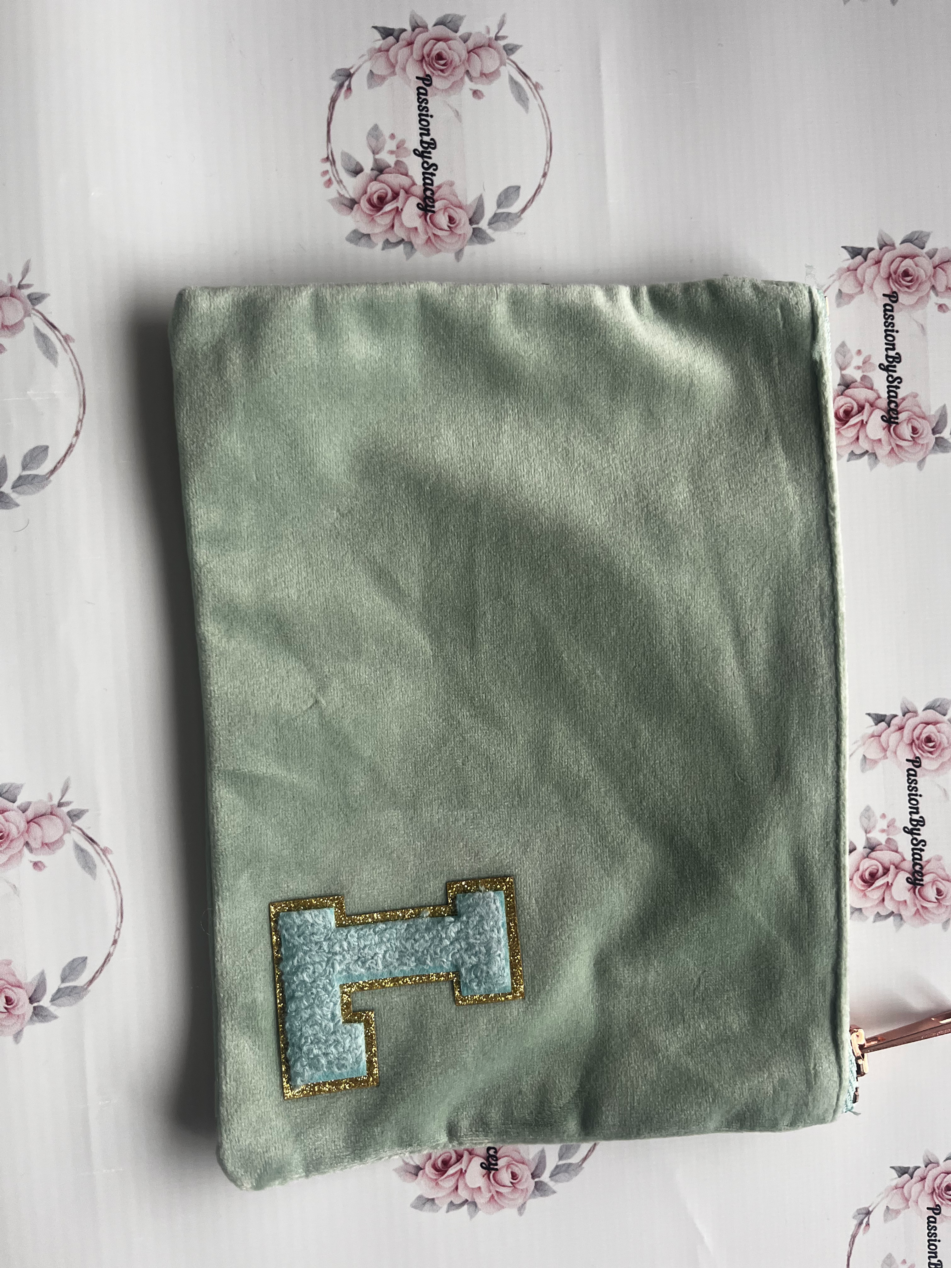 Make up bag- mint green 