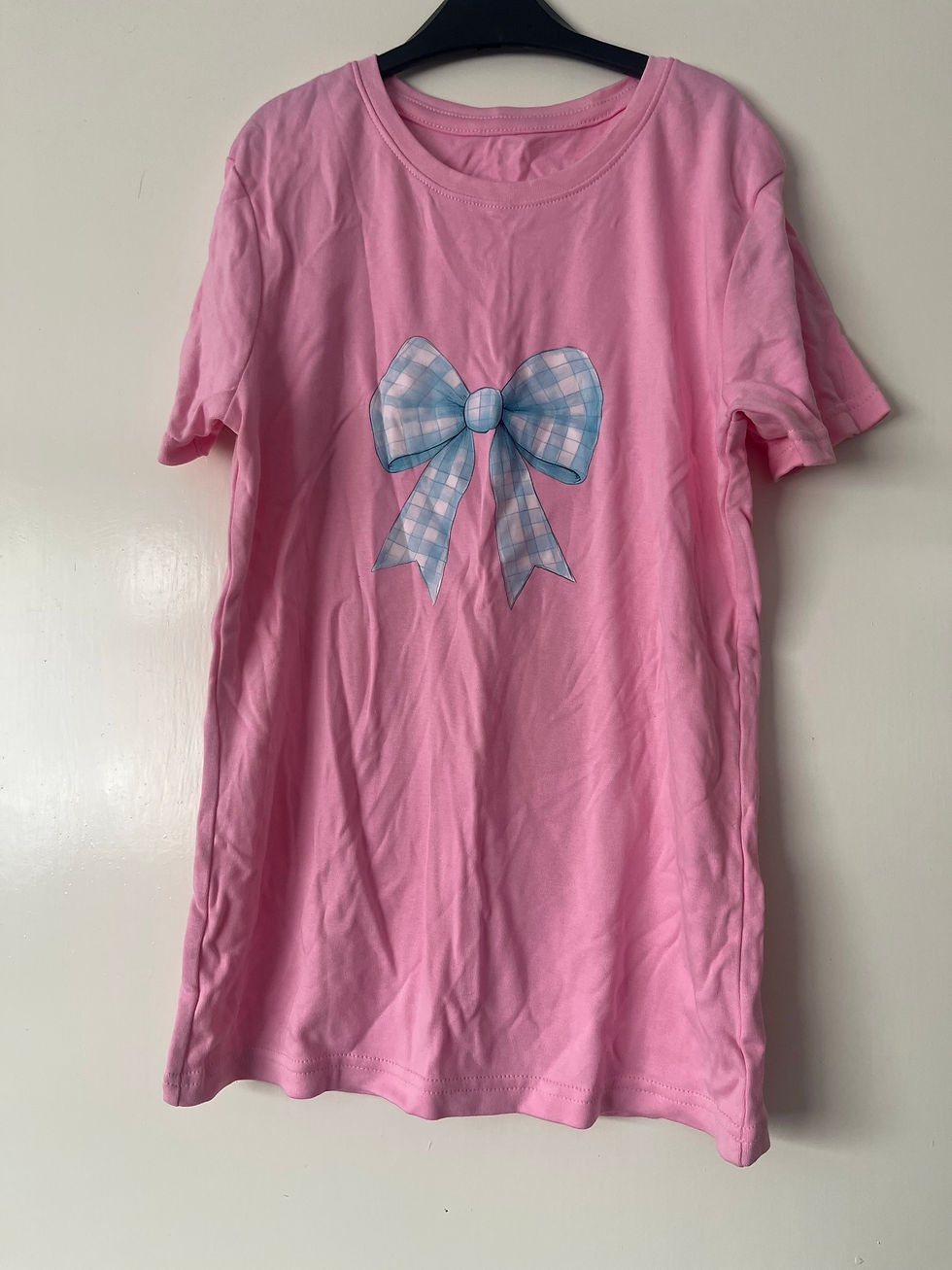 Pink bow t-shirt