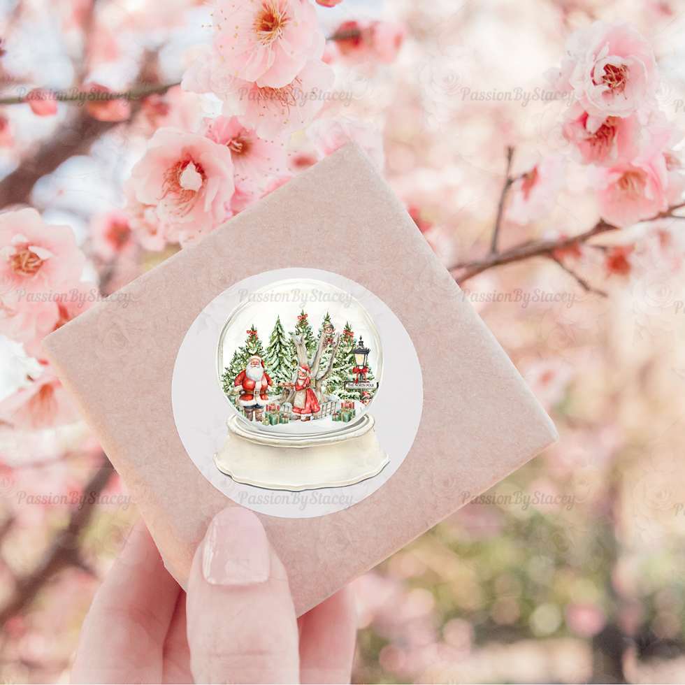 Thumbnail: Mr & Mrs Claus  Snowglobe collection 