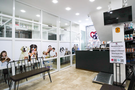 3 Reception and vaccination area.jpeg