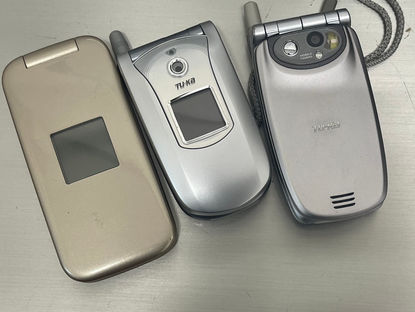 9/16 ガラケー1台100円買取😄