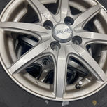 3/21タイヤ、眠らせたままにしていませんか?