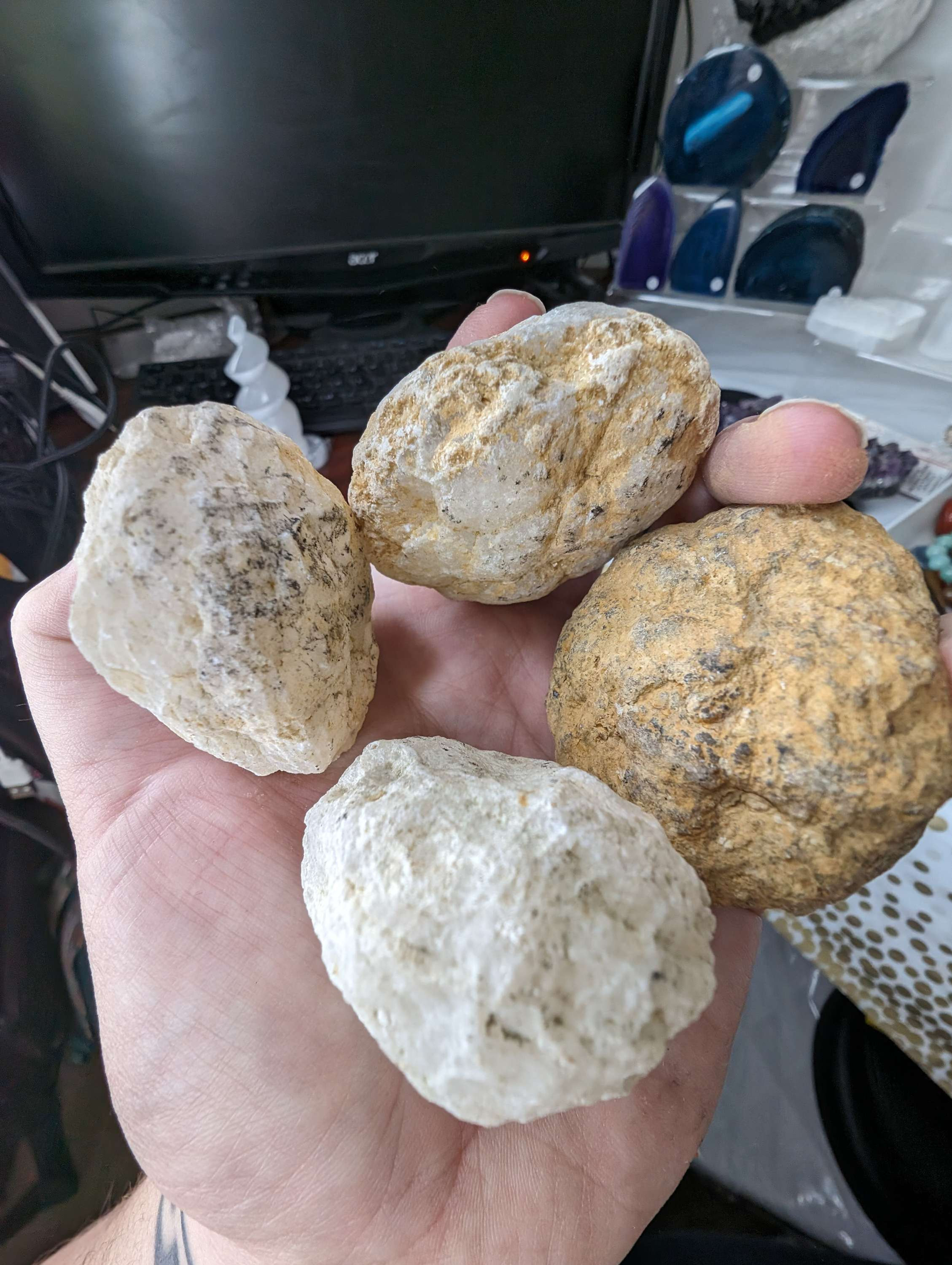 Break your own geode (white Quartz)