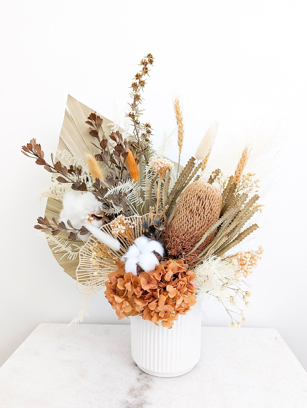 Dried Flowers: The Benefits and Advantages for Your Home Decor and Gifting Needs