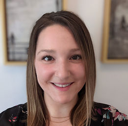 Amy Hatfield, Virtual Assistant at Virtually There Services, professional headshot for admin support