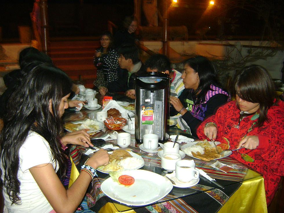 CENA PARACAS
