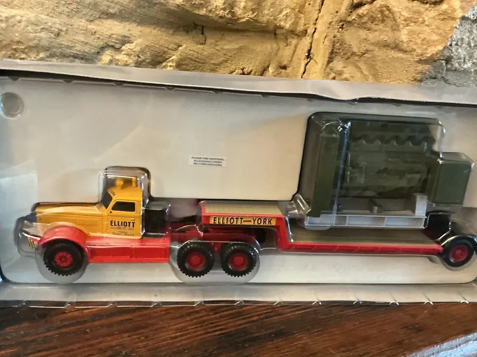 Corgi Classics 55501 Elliotts of York Diamond T Low Loader Generator Ltd Ed Box