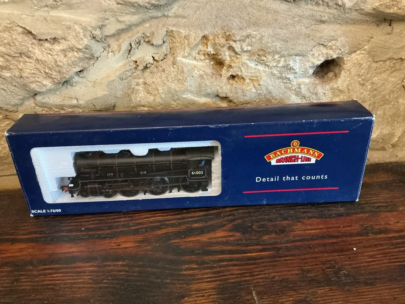 Bachmann Branchline 31-708 BR B1 Class 61003 Gazelle Lined Black OO Gauge Boxed