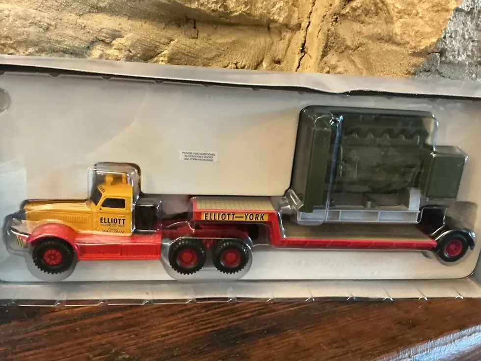 Corgi Classics 55501 Elliotts of York Diamond T Low Loader Generator Ltd Ed Box