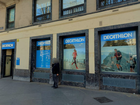 Un hombre consigue escapar tras robar en el Decathlon de Atocha