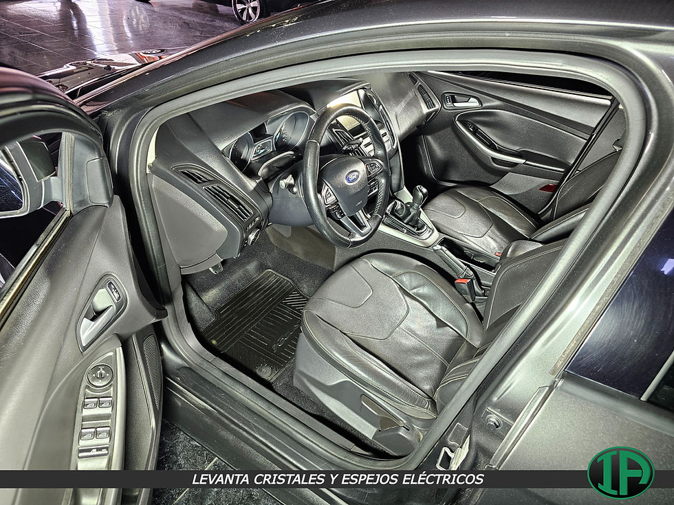 Miniatura: Ford Focus SE 2.0 MT 5 Puertas - 157.000KM - 2017 -