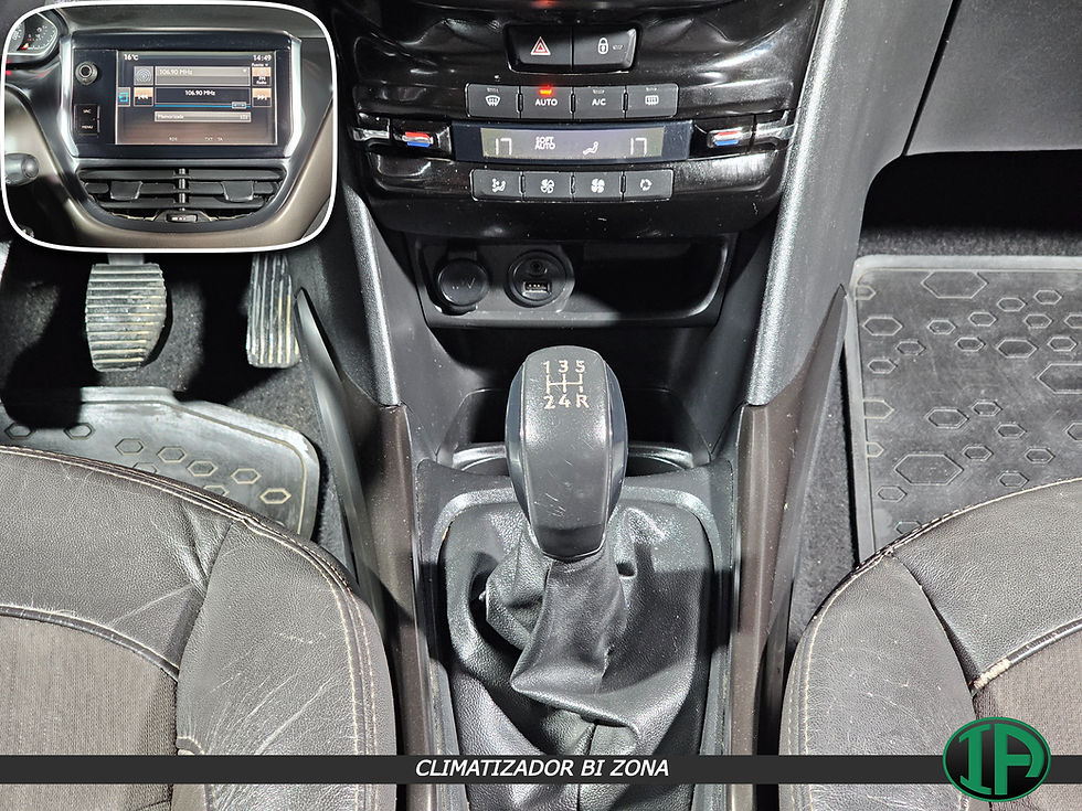Miniatura: Peugeot 2008 Feline 1.6 MT5 - 137.000KM - 2016 - GNC -