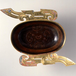 五山】時代宣徳銅月城郭山水舟松銀象嵌掛軸耳飾三