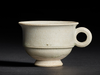 拍賣筆記 vol.356 蘇富比香港2026:唐代白釉單耳杯 - A White-Glazed Handled Cup, Tang Dynasty