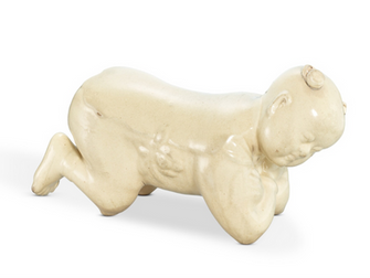拍賣筆記 vol.180 蘇富比香港:宋代磁州窰系白釉嬰兒枕 - A Cizhou-Type White-Glazed 'Boy' Pillow, Song Dynasty