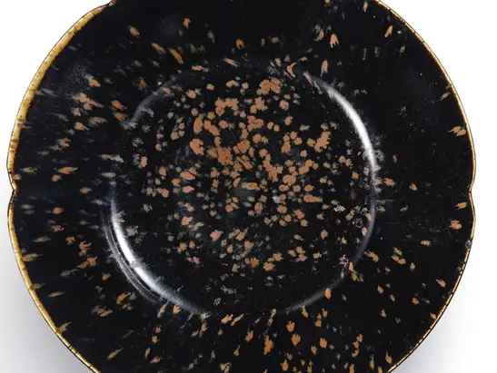 宋代筆記 vol.50 克拉克舊藏1450萬港元北宋定窯撒斑花口洗 - An Exceptional Ding-Type Russet-Splashed Black-Glazed Foliate Dish Northern Song Dynasty