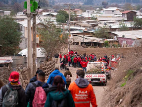 EQUIPOS MUNICIPALES RECORREN LA RIBERA DEL RÍO Y REFUERZAN MEDIDAS PREVENTIVAS ANTE SISTEMA FRONTAL
