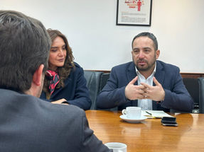 ALCALDE SEBASTIÁN ROSAS CONTINÚA EN SU DEFENSA DEL SERVICIO DE BUSES MUNICIPALES Y ESTA VEZ LO HIZÓ ANTE EL SUBSECRETARIO DE TRANSPORTES