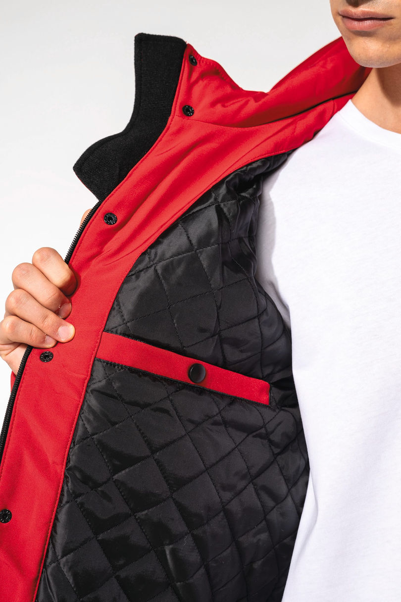 Parka softshell doublée capuche homme personnalisé Kariban K650 porté