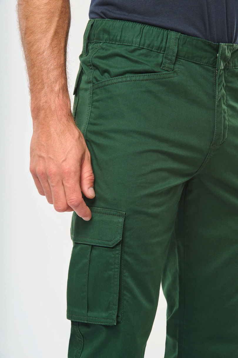 Pantalon multipoches écoresponsable homme personnalisé WK WK703 porté