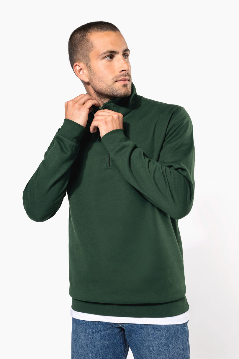 Sweat-shirt col zippé homme personnalisé Kariban K478 porté