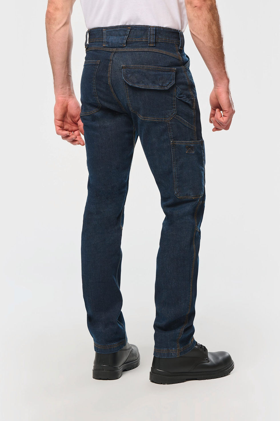 Pantalon Denim multipoches homme personnalisé WK WK705 porté