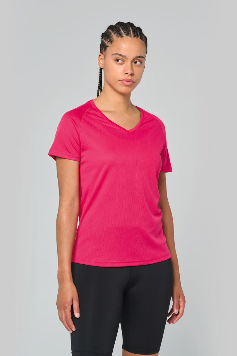 T-shirt de sport manches courtes col V femme personnalisé Proact PA477 porté