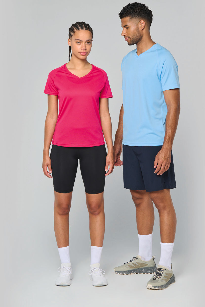 T-shirt de sport manches courtes col V homme personnalisé Proact PA476 porté